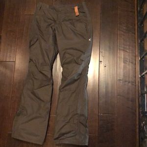 Holden Women’s snowboard pants. Lightly worn.